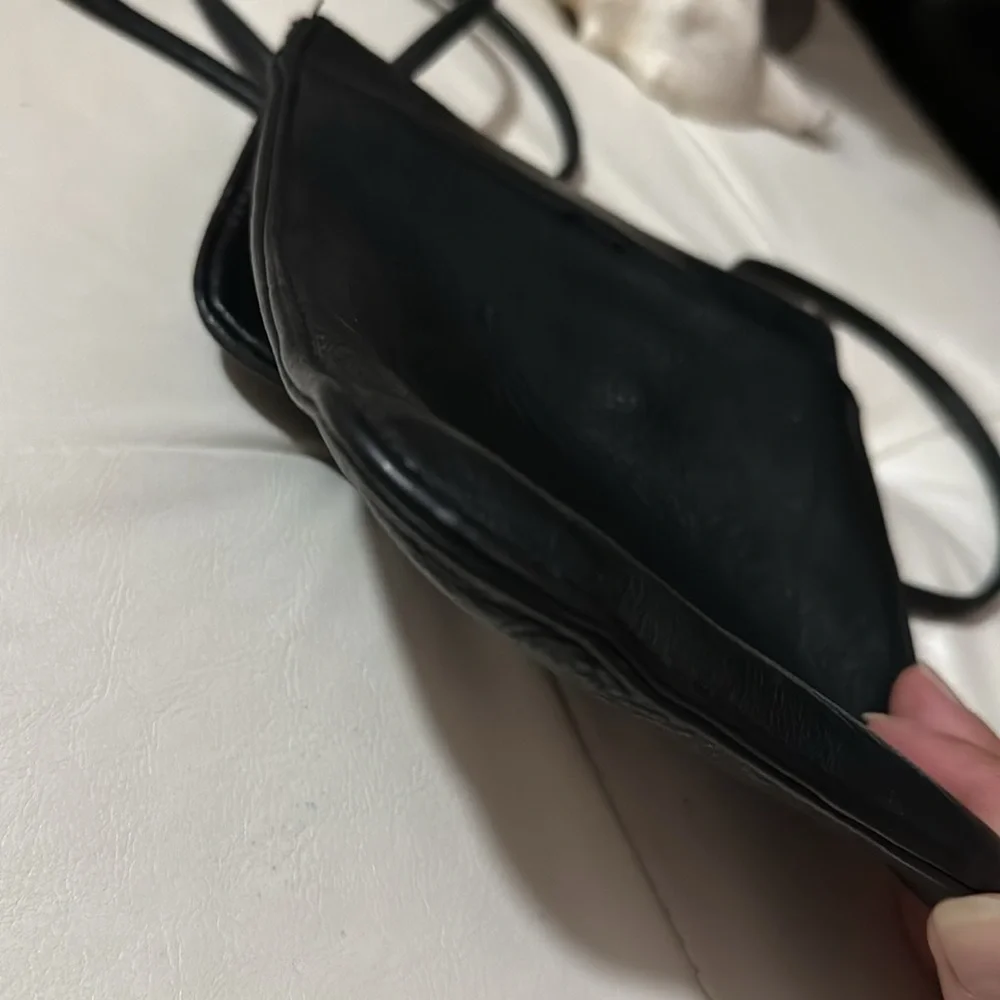 Leather Nine West-Crossbody-Black-6x8 Envelope Style-Flap Closure